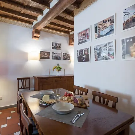 Florentine Central Apartament
